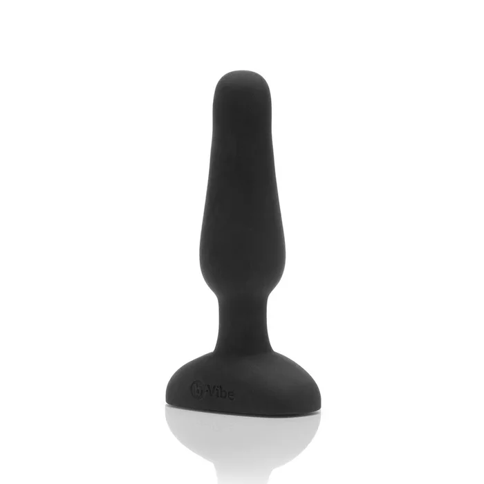 B-Vibe Novice Butt Plug – Black