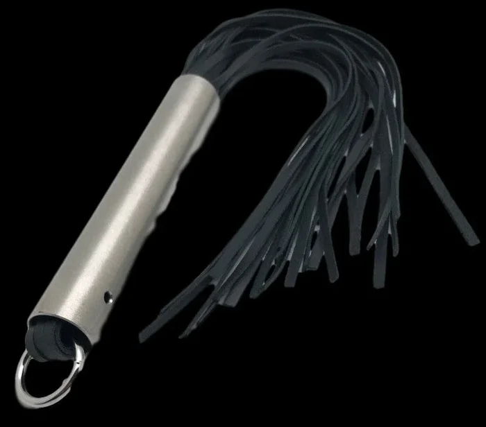 Fouetter les brins de cuir